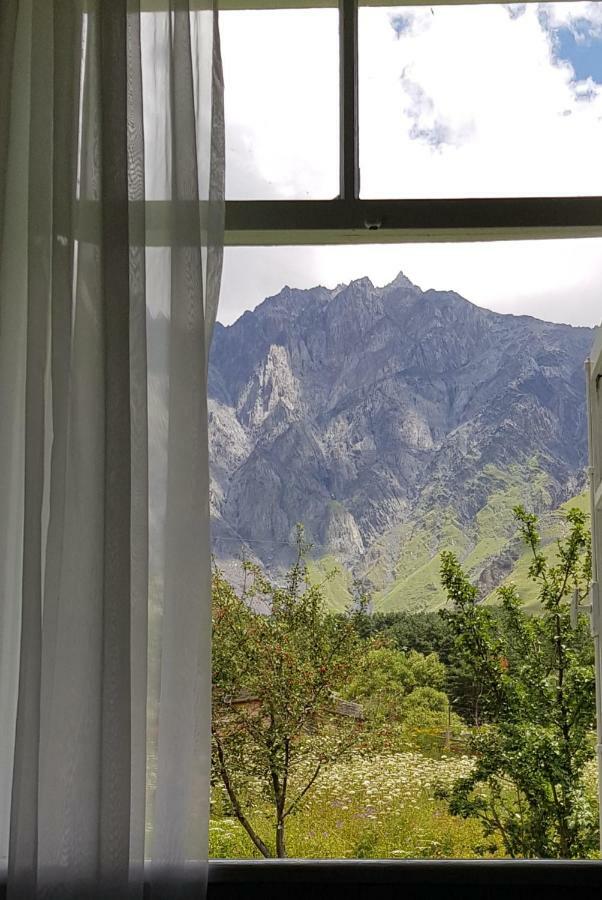 Milla Hotel Kazbegi Ngoại thất bức ảnh